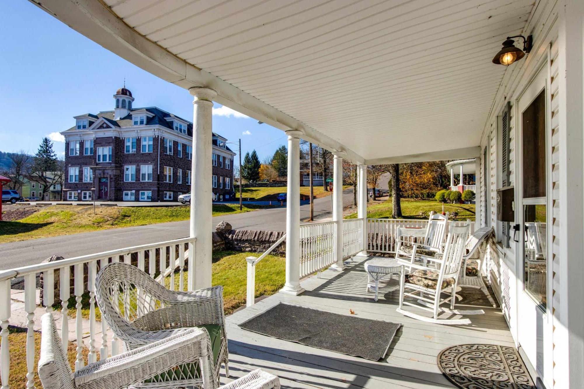 Victorian Home With Porch 6 Mi To Hickory Run Park! White Haven Exterior foto